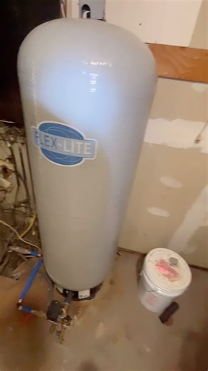 Want to know what a new pressure tank sounds like? Nice and hollow! . . In pressure tanks, or bladder tanks, there is mostly balloon or bladder. 2/3 to be exact. If you have a 90 gallon tank, like this one, there is only 30 gallons of water. The expansion of the bladder allows pressure to be created via compressed air and if it gets waterlogged, there will be more water In the tank than necessary. . . This can also lead to short cycling ! #westfairwater #pressuretank #shortcycle #newtank #newcaa