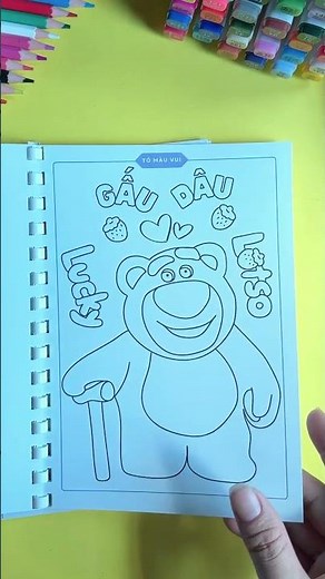 🍓 Tô Màu Gấu Dâu Lotso – Hoạt Động Sáng Tạo Cho Bé