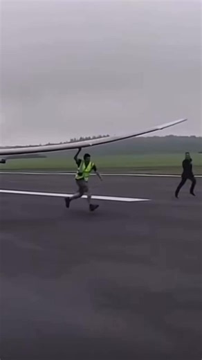 17K views · 42 reactions | StopDelay: Your Reliable Partner in Flight Cancellation or Delay Compensation. ✈️ | Stop Delay | Facebook