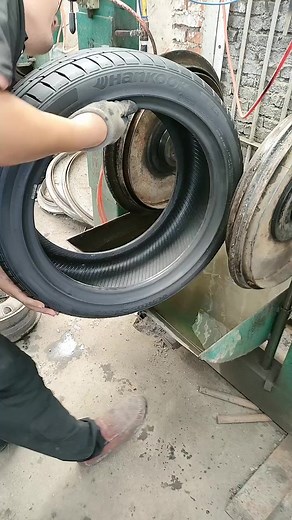 1.5M views · 3.1K reactions | 83_#原装拆车轮胎高压检测试气确保万无一失 #Ur #cristano #reel #short | 4848959 | Facebook