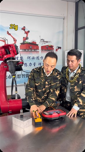 Fu Jack on Instagram: "#borunterobotjack #robot #Stamping #sixaxisrobot robot#borunte #borunterobot #weldingrobot #polishingrobot #palletizingrobot #Spraying robot#Collaborativerobot#Industrialrobot #Program-free spraying robot#Spraying robotse#Jeans Spraying"