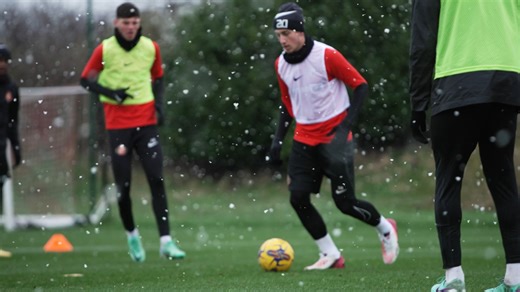 Go Inside Training as the Lads battle the snowy conditions to prepare for Hull City ... 📺👇 | Sunderland AFC