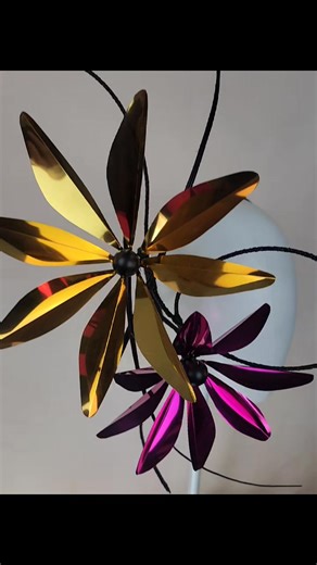 Sometimes you just have to let the creativity do its own thing!!#newdesign #springracing #millinerybymel #Melbournecup #racingfashion | Millinery By Mel