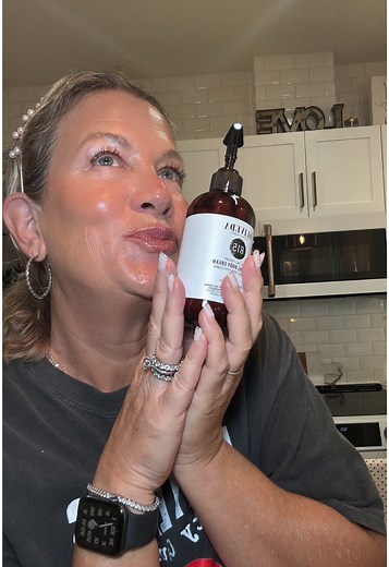 Hydroxytyrosol Body Care Routine for Radiant Skin