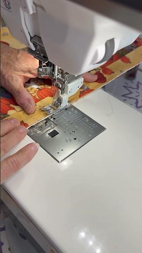 Janome Continental Acu-Feed foot in action #cynthiasofbend
