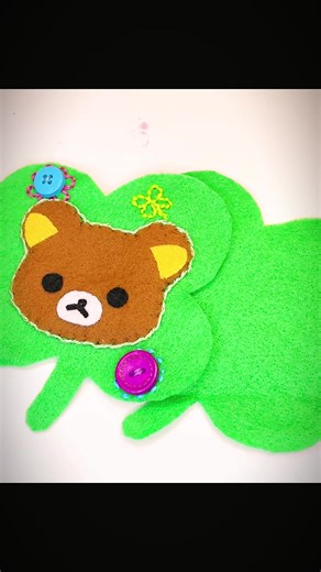 Making the Rilakkuma felt keychain 🍀#feltkeychain #rilakkuma #feltcrafts #フェルト #felt