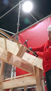 MILWAUKEE® Roofing Hammer Demonstration