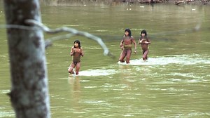 Índios isolados na Amazônia peruana fazem contato - Parte 2