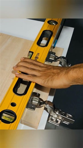 how to install hinges