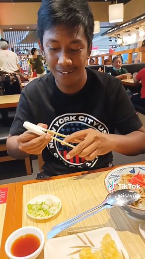 Chopsticks Napkin Hack Tutorial