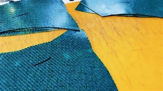 本期解析碳纤维 BMW Airbox Trumpets（进气短管）的制作方式