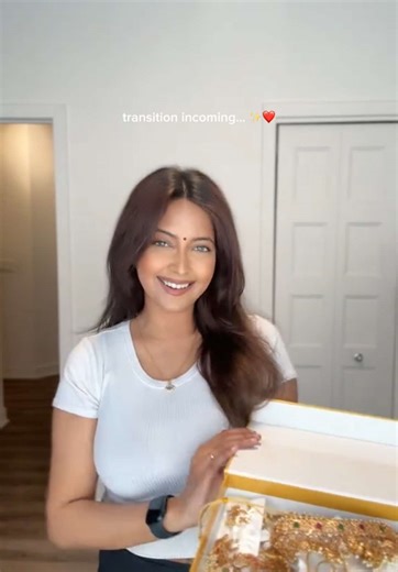 Cultural Transition: Tamil Bride in Stunning Saree