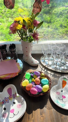 easter with the girlies!!!!!🐣🐰💗💗💗💗 #easter #mowingthelawn