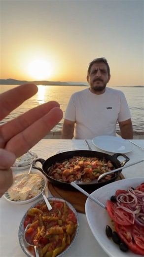 Urla’ nın En Ucuz Balık Restoranı ! Denize Sıfır Şaşırtıcı !