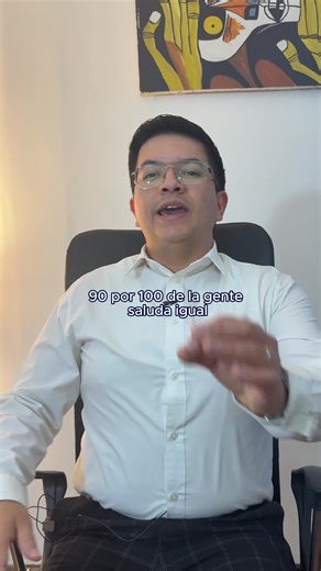 Cómo saludar con elegancia (y sonar inolvidable) sin repetir el típico “hola, qué tal” El 90% de la gente saluda igual. El 10% que saluda distinto… es el que queda en la memoria. 😏✨ Y claro, puedes decir “hola, qué tal”… o puedes soltar un saludo tan elegante que la otra persona piense: “¿Quién te entrenó, la realeza europea?” Hoy te enseño cómo saludar con tanta clase, que incluso tu “hola” parezca tener un MBA. 🤝💼 #fblifestyle