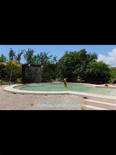 Ven al cenote más famoso de la zona y déjate llevar por la magia de Yalahau. #manantialdelaeternajuventud #Yalahau #Vacaciones #holboxlife #holbox #quintanaroo