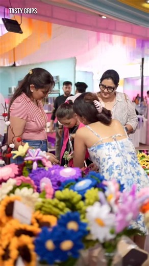 Tuk Tuk Bazar – The Wedding Ride is Back! 🛺✨ Indore, get ready for a first-time ever wedding-style flea experience! 💃💫 This 29th & 30th November at Phoenix Citadel Mall, we’re turning your favorite flea into a shaadi festival filled with love, lights & laughter! 💖 💐 It’ll feel like you’ve walked straight into a wedding! 🥁 Dhol beats that make you dance 🍰 Food that tastes like a wedding buffet 💃 Music, décor & mehendi vibes all around! Because this time — it’s not just shopping… it’s Indo