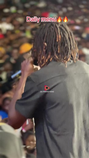 King Saha singing daily menu with Winnie wa mummy’s supporters at#empelfestival #oxpromotionz #viral #trendy #foryoupage