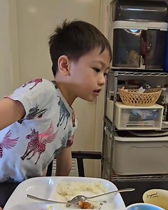 Szeth has a very active mind. When we have meals together, we usually have conversations like this. Jumping from topic to topic. He's 5 now (turning 6). I can't imagine how complex our discussions would be in just a few years. 😅 | Reinald Tan