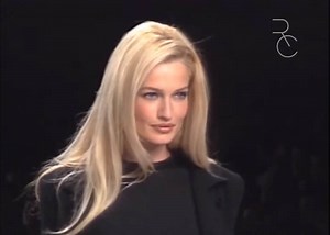 Dirty work: the story of supermodel Karen Mulder, who lost her beauty, contracts and mind