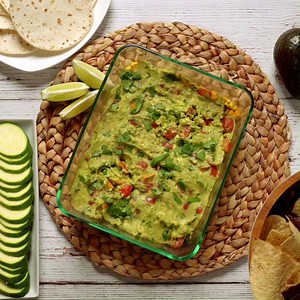 42K views · 128 reactions | Our friends at Farm Star Living have the perfect dip to kick off your game day party! Check out the recipe for Game Day Southwest Guacamole Dip with fresh Del Monte® Hass Avocados: goo.gl/aDSvJZ | Del Monte Fresh Produce | Facebook