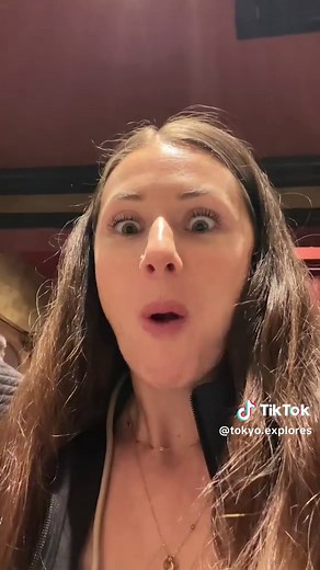 Nickelle Reviewing Kobe Beef Eikichi in Chinatown