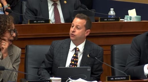 The average American worker gets about a $2,500 bonus each year. Rep. Raskin has questions, I have answers. $1.3 billion for bonuses? Sounds like we can lower it and save taxpayers money. | Congressman Jared Moskowitz