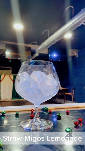 Strawberry Lemonade … You’ll Be Ready To Cuff Something Up After This Drink #fyp #cocktails #cuffitchallenge #lemonade #christmas #recipe #viral