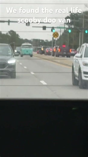 We found the real life scooby doo van😲😲