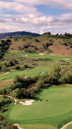 🙏 Pure fairways, good vibes, and plenty of breathtaking moments… Let’s give it up for our course. ⬩ #thepreservegc #thepreservegolfclub #santaluciapreserve | The Preserve Golf Club