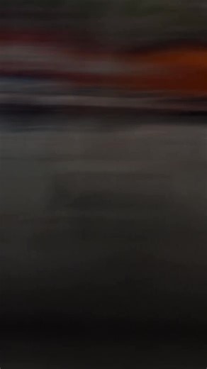 Есть важное изменение, о котором должен знать каждый, кто летает за границу. С ноября в России начали автоматически отключать мобильный интернет тем, кто возвращается из международного роуминга. Как это работает. Если ваша сим-карта три дня не появлялась в сети, или недавно подключалась к иностранному оператору, то при возвращении домой интернет и даже смс могут заблокировать примерно на сутки. Тариф, оператор или ваш статус — не имеет значения. Это общее правило. Но есть и плюс. Снять блокировк