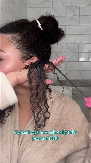 Smoothing Lotion Routine with Noelia