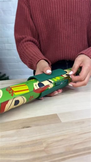 What’s this?! It’s the Little ELF Gift Wrap Cutter 🎃🎄 Gift wrapping, Wrapping Hack, Invention, Satisfying | Little ELF