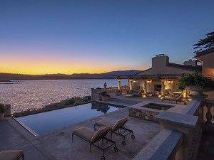 Luxury house in Pebble Beach has amazing views of golf course - realestate.com.au