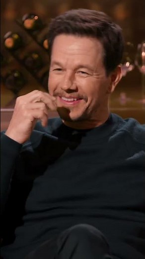 Kevin Hart goes after Mark Wahlberg's age AGAIN #Shorts