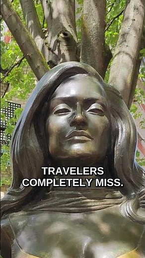 Montmartre Walking Guided Tour ⭐5.0 | #Shorts