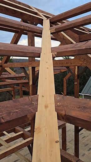 Spaghetti junction, in timber form! These valleys and purlins fit perfectly 👌 all cut by hand! #timberframehouse #timberframehomes #timberframe #mortiseandtenon #postandbeam #construction #joinery | Ward Timber Frames, LLC