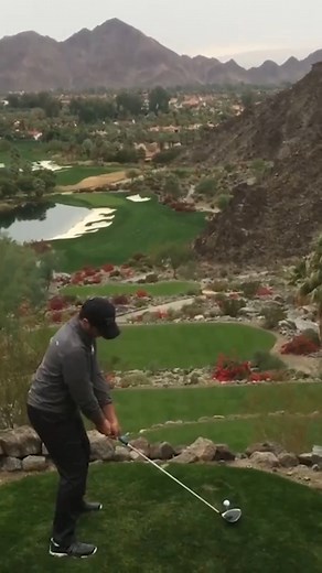 Cross-handed stripe show. 🤯 (📹: Instagram/ callumd4) | Golf Digest