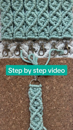 DIY Macramè Keychain Tutorial in Aloe Color