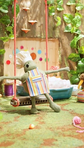 Tiny Chef on Instagram: "Chef has been singing this tune all weekend long with a little pep in his step! 🎶 It’s pretty contagious! Cheffers, we hope y’all will take a page from TC’s songbook and fankick your way into the week! 🎩"