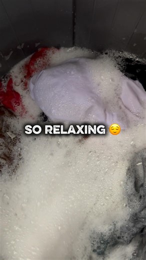 Oddly Satisfying Washing Sounds (Old Machine)