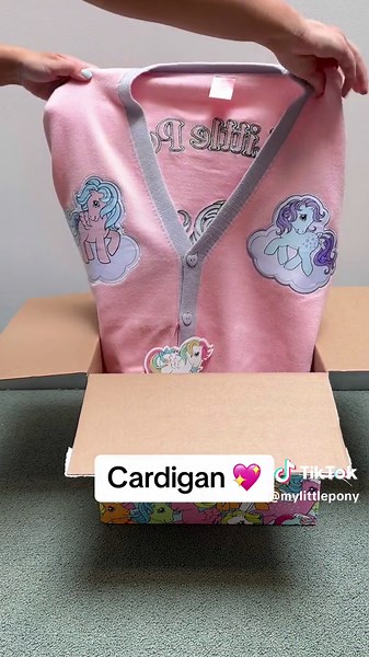The most magical collection you ever did see! 🤩🌈 OG Fans, head over to @Cakeworthy to shop the full collection NOW! 💖 #mlp #mylittlepony #fashion #cakeworthy #cakeworthystyle #mlpfashion #style