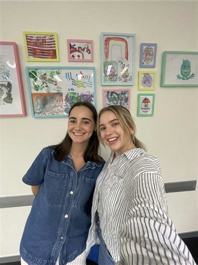 Auslan Day is this Sunday, on the 13th of April! We use sign language everyday to help support our clients’ communication, particularly functional communication like “finished”, “more”, and requests for the “toilet”. Check out some simple kid & parent friendly resources to learn more. https://www.aussiedeafkids.org.au/resources/language-and-communication/australian-sign-language/auslan-resources/ #parenthacks #hacks #parenttips #signlanguage #auslanday #freedomtherapyservices #foryoupage