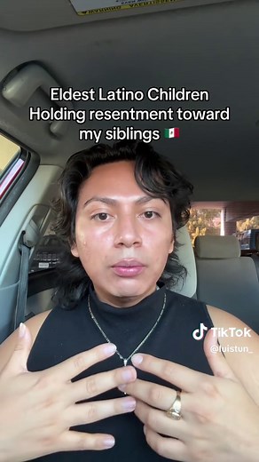 Challenges of Being the Oldest Sibling in Latino Families