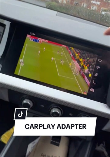 Discover the Benefits of a Wireless CarPlay Adapter