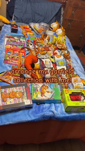 garfield 🤩 i own over 160 items right now!!! not everything is in this video 😢 I LOVE GARFIELD SO MUCH #garfield #biggestgarfieldfanintheentireworld #silly #fyp #garf #foryou #fypシ #organize #collection #collector #organization #skibiditoilet #real #notreal #iminyourwalls