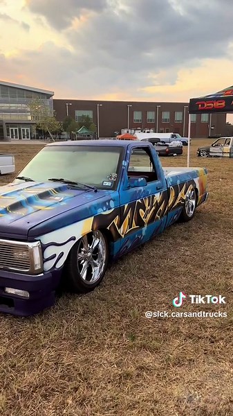 SICK graffiti paint job on this Chevy S10! #sickcarsandtrucks #chevys10 #grafitti #custompaint #texaswakenscrape