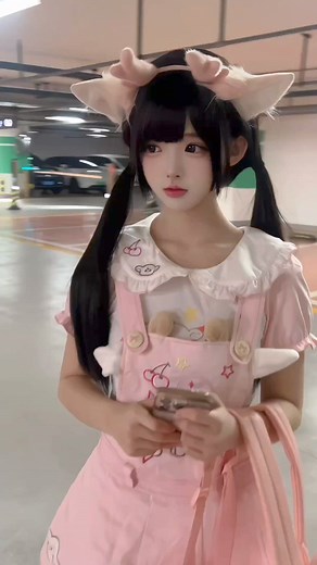 怎么哄好突然生气的少萝皇 #甜妹 #少萝 | Setup Cosplayer