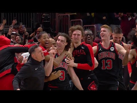 Josh Giddey From HALFCOURT FOR THE WIN! 🚨 #TissotBuzzerBeater