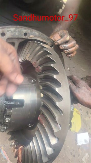 crown pinion setting with paper #mechanic #crownpinion #automobile #knowledge #india #viralvedio